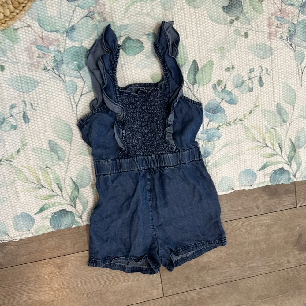 Vintage OshKosh B'gosh Toddler Girl Blue Denim Sleeveless Ruffle Smocked Romper
